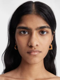 The Rond Carré earrings