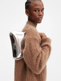 The small Bisou Chaine