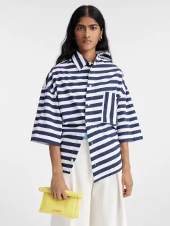 The small Rond Carré clutch