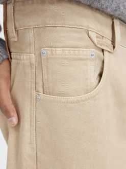 The wide de-Nîmes denim pants